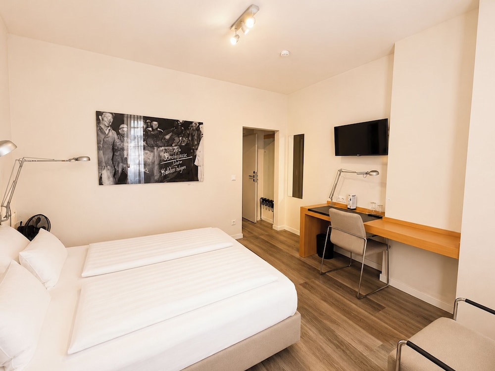 Hotel Maximilians 3/19