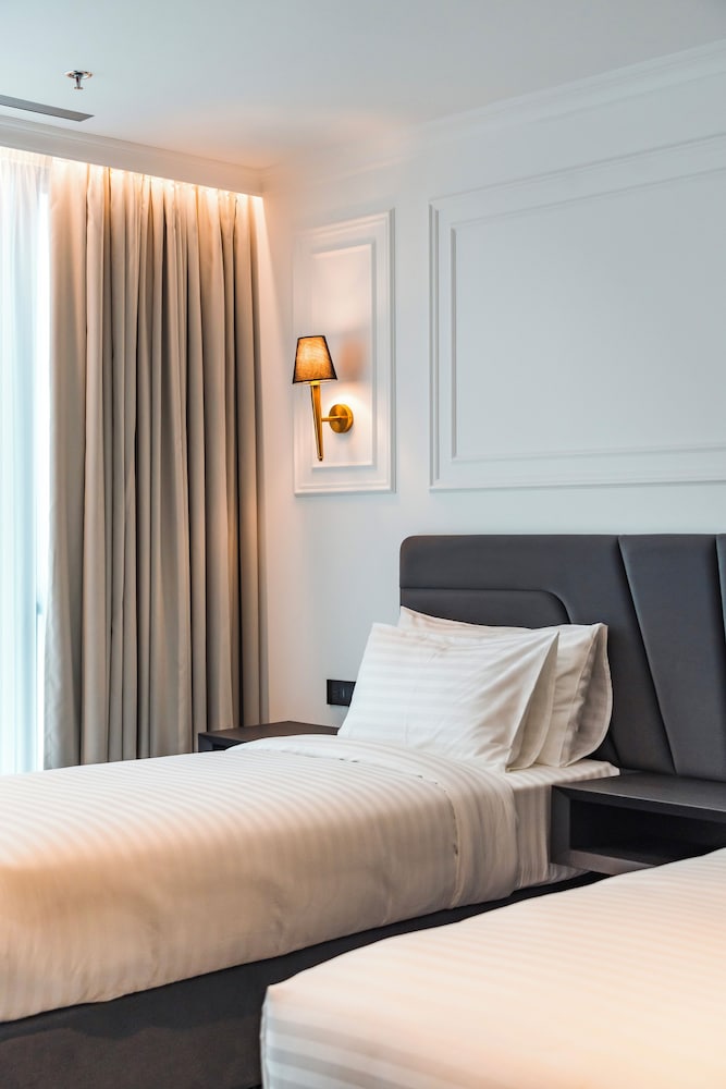 Sky Airport Hotel 16/61