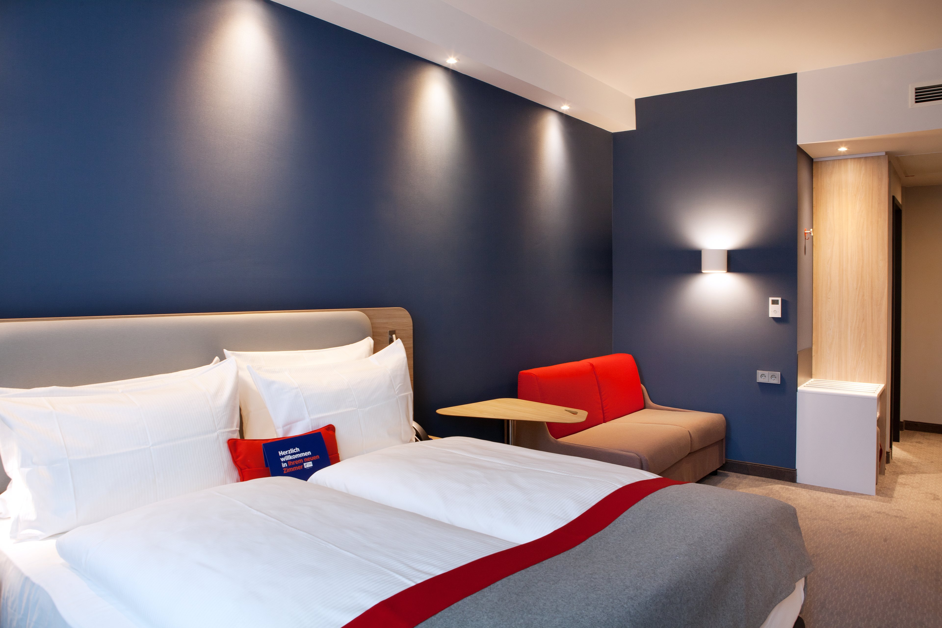 Room, Double Bed