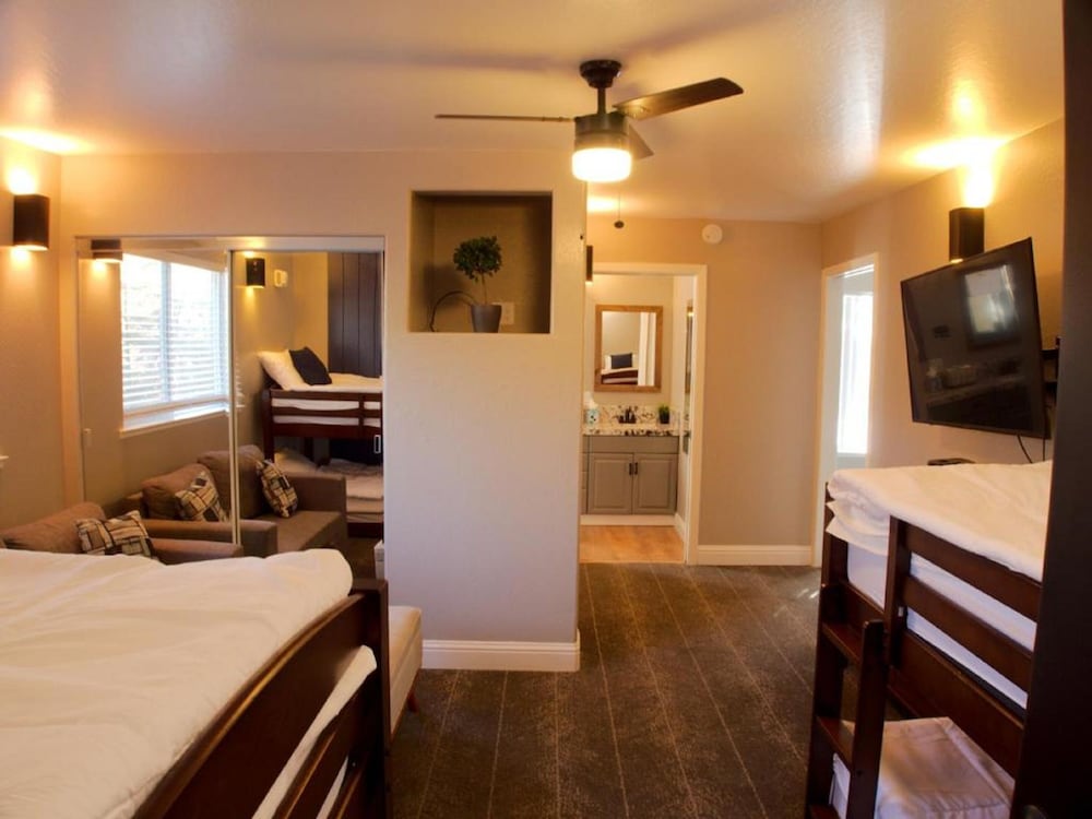Tahoe City Inn 36/42