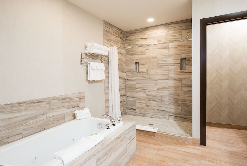 Pomeroy Inn & Suites Prince George 38/39