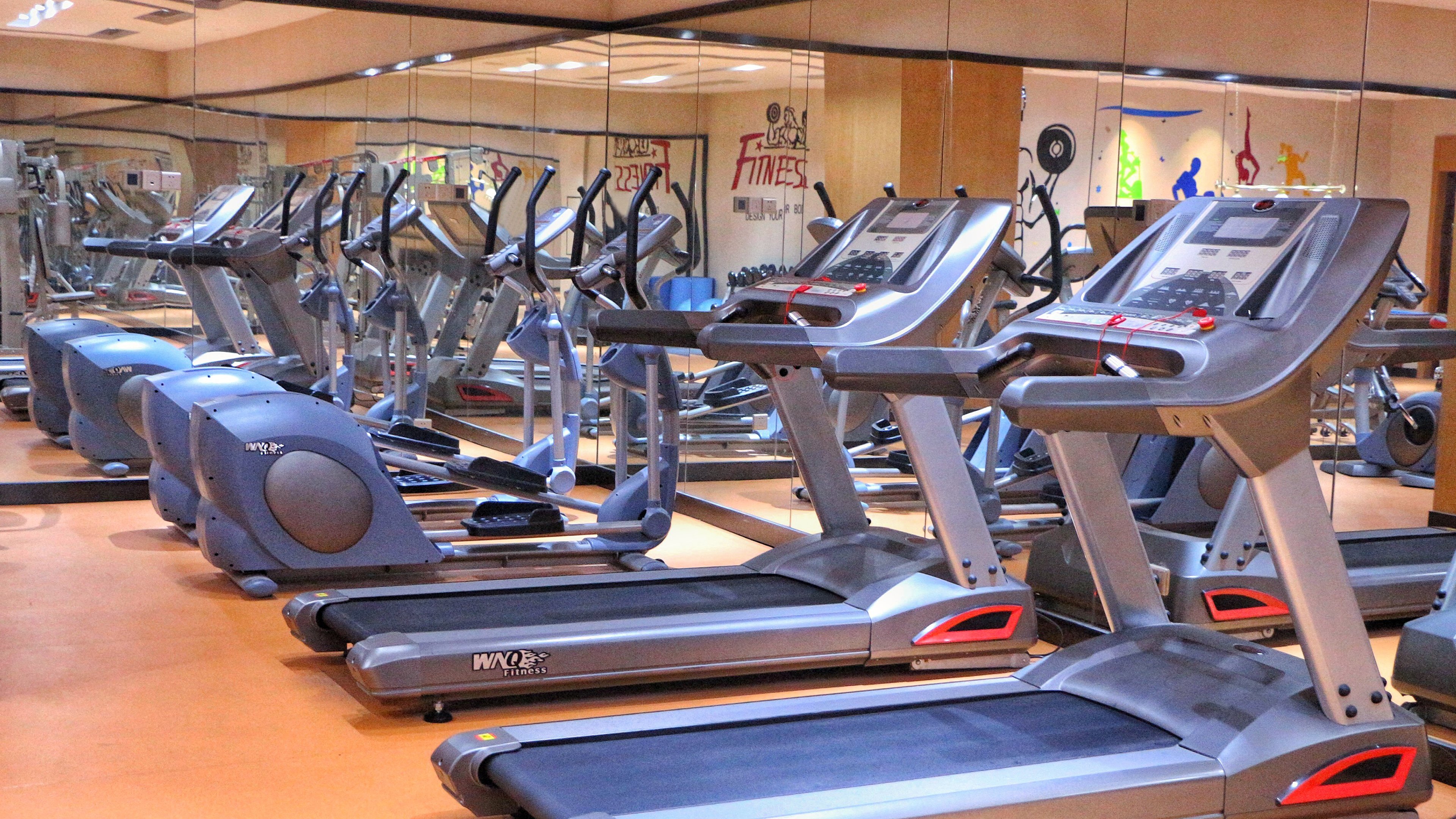HOLIDAY INN NANJING XUANWU LAKE 57/77
