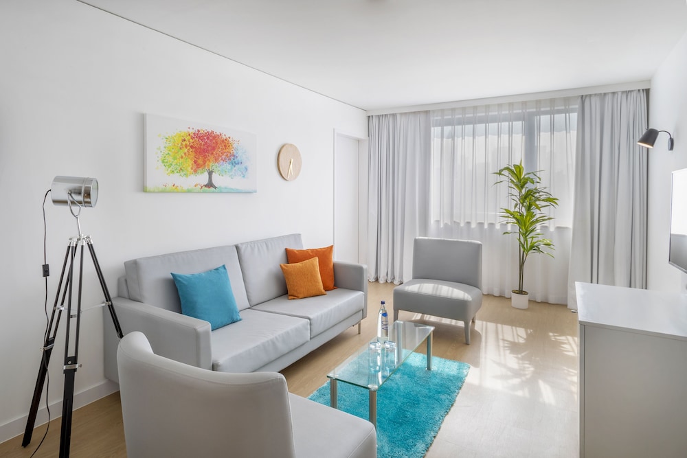 Hotel Frankfurt Messe Affiliated By Melia 43/73