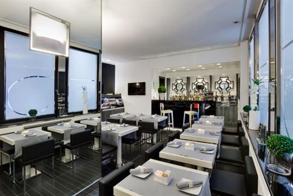 LHP Hotel Napoleon 46/64