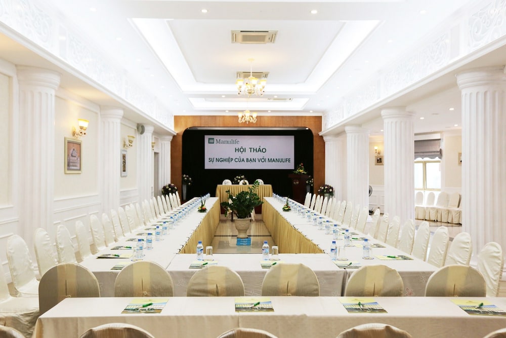 Vietnam Trade Union in Hanoi 45/48
