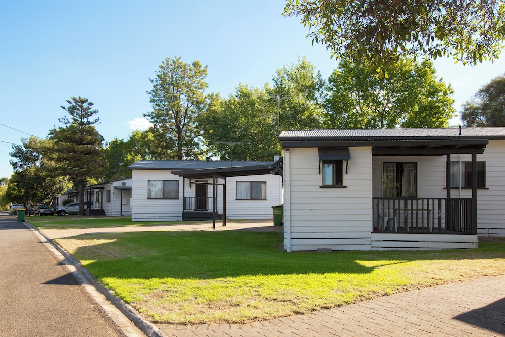 Lake Hume Resort 39/50