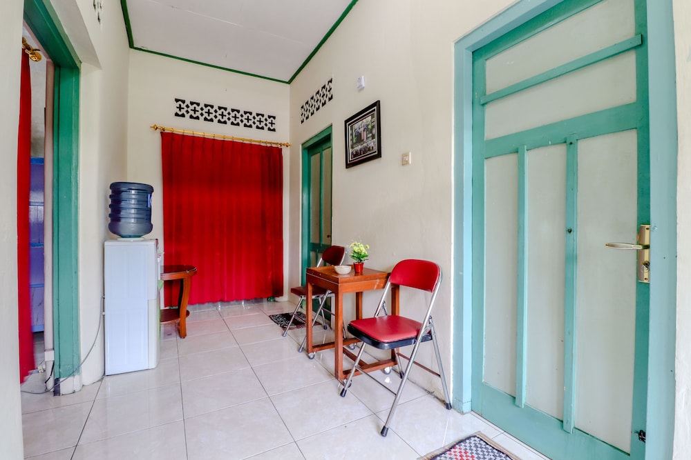 Bahagia Sederhana Home Stay - Hostel by ZUZU 41/50
