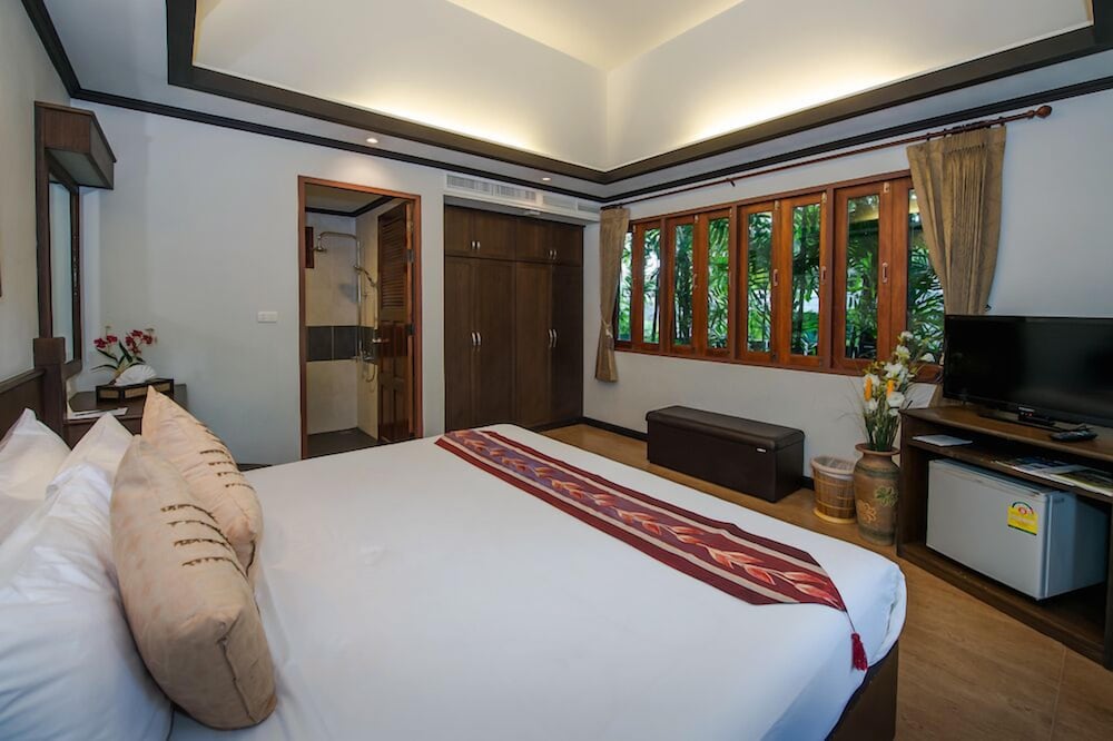 Paitan Villas Resort 12/39