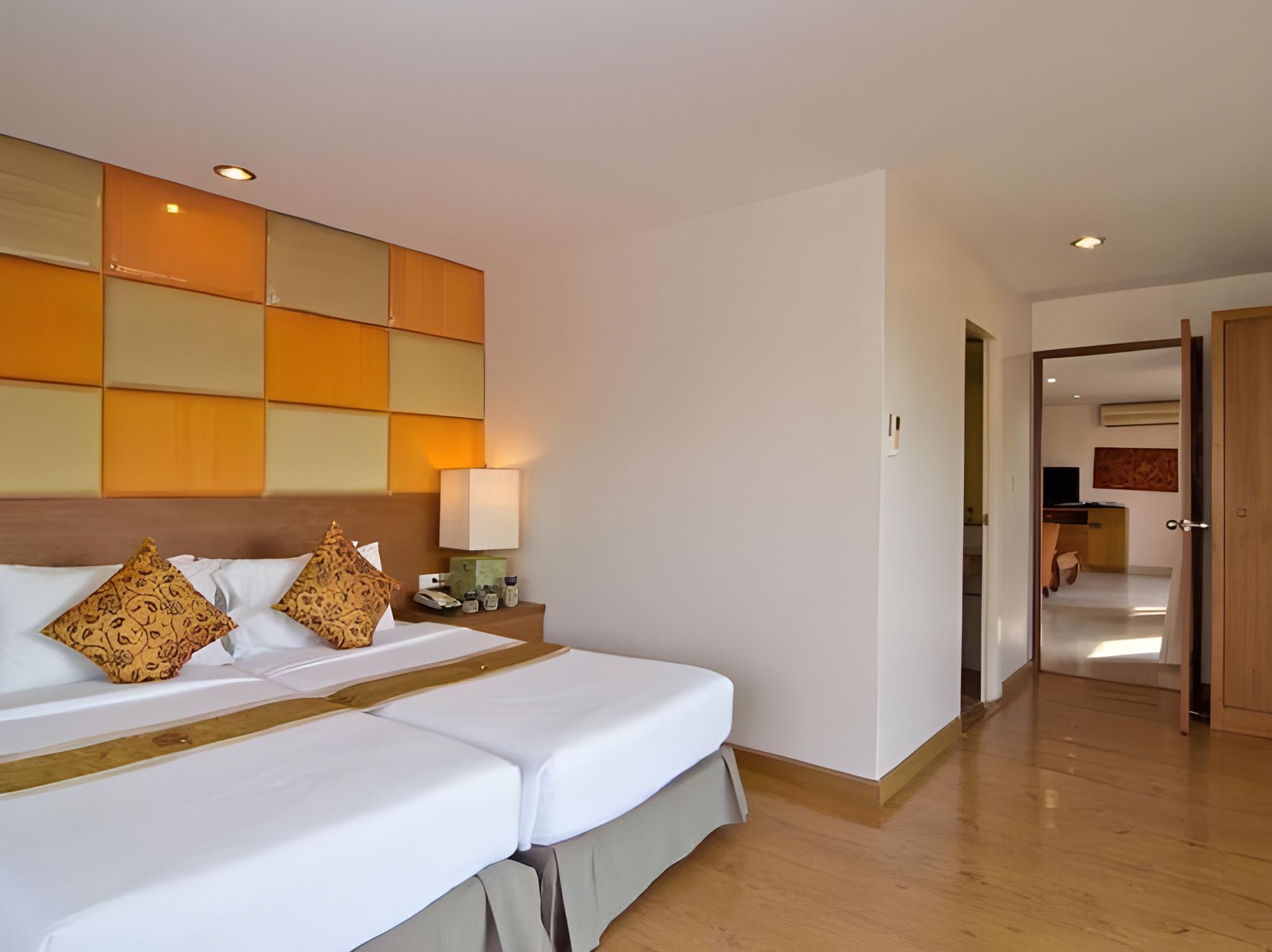 3 Bedrooms, Presidential, Suite, Beach Front, Pet Friendly