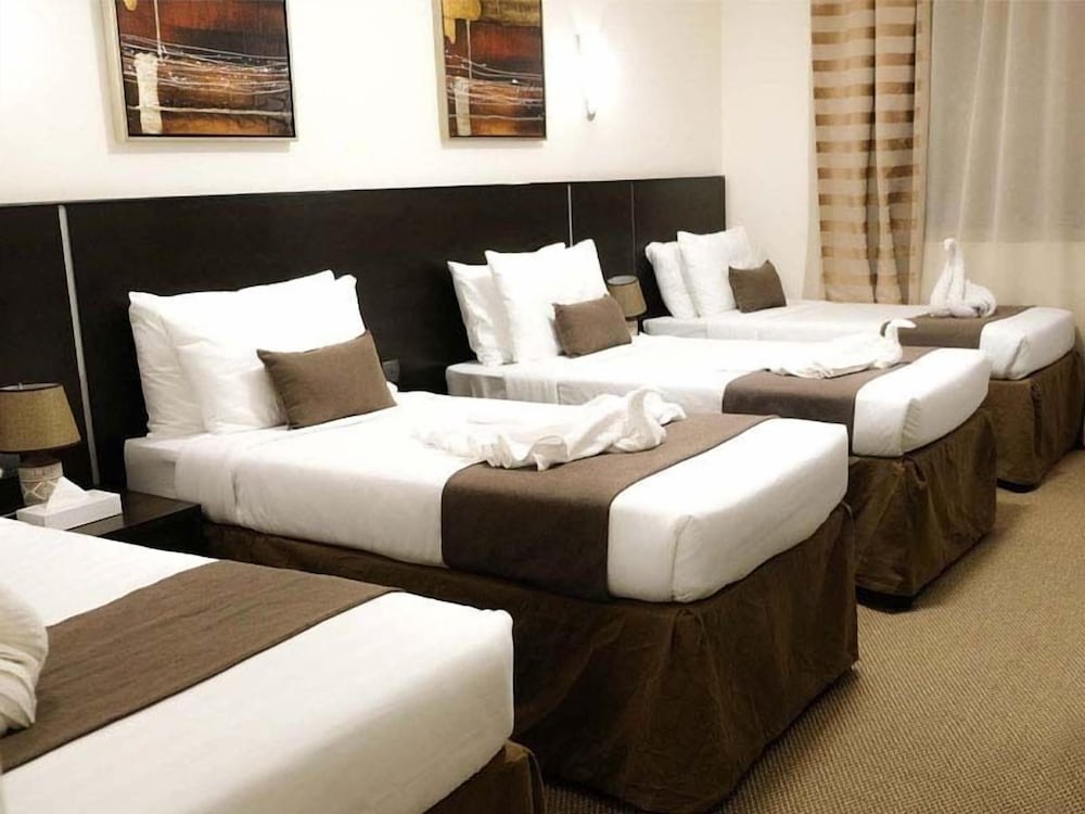 Hussein Hassan Ali Bayari Hotel 43/61