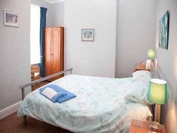 The Meltham Guest House 17/29