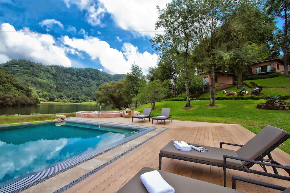 Sierra Lago Resort And Spa 48/57