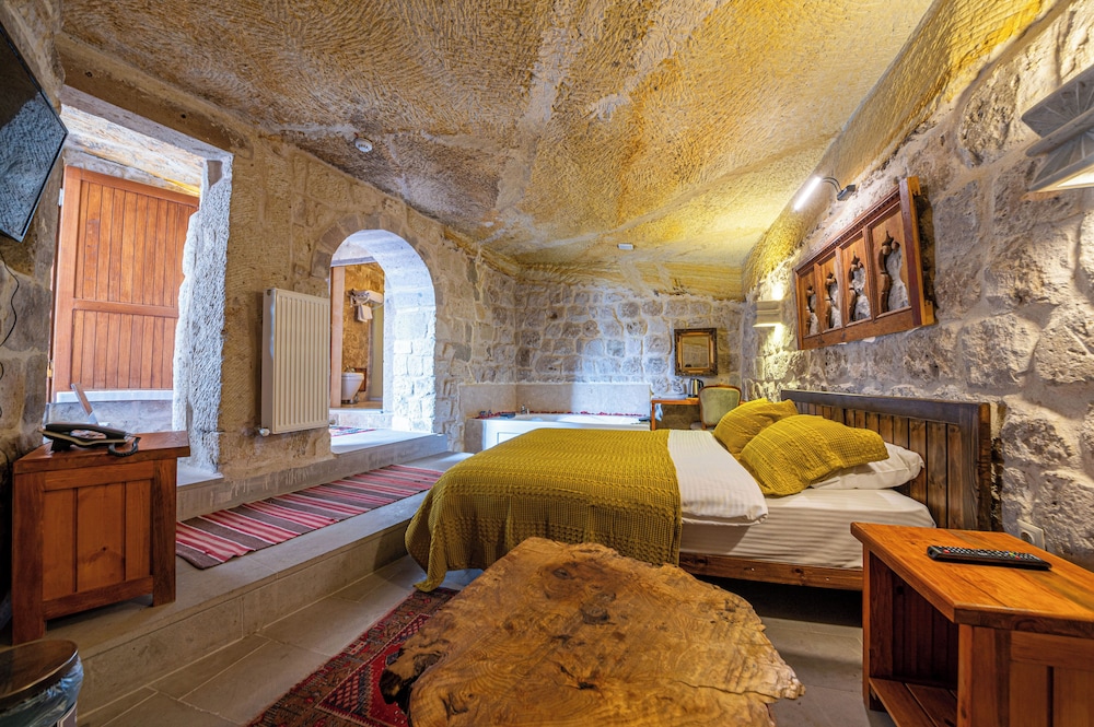 Kapalos Cave Hotel 22/47