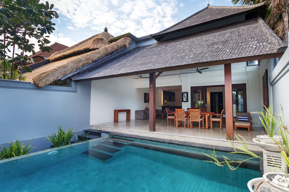 Villa Lalang Temu 18/24