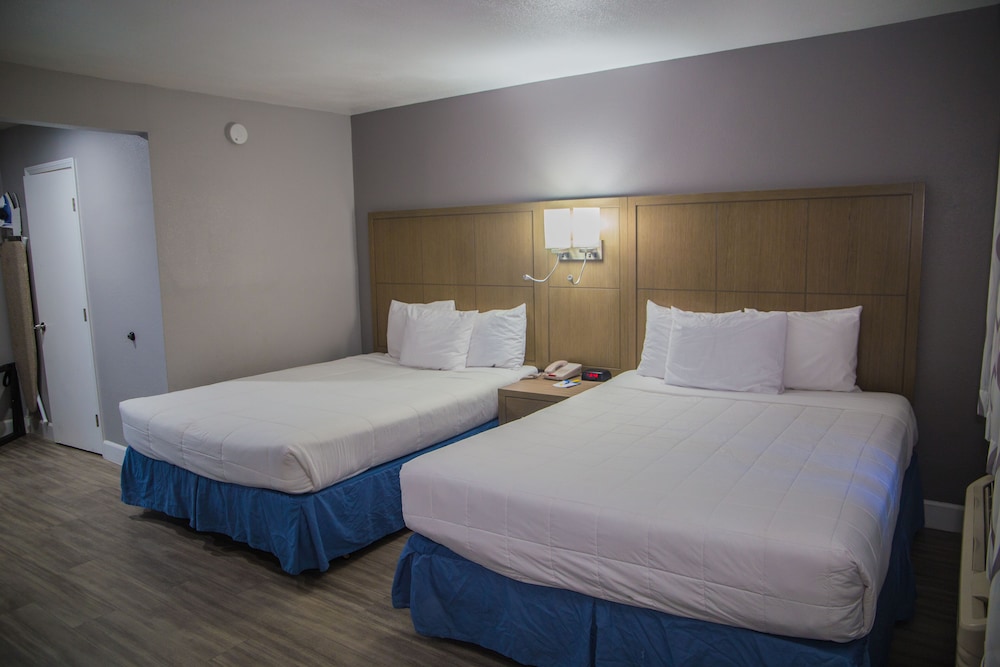 Deluxe, Studio, Suite, 2 Queen Beds