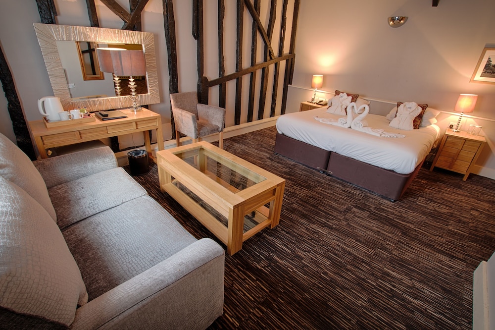 Saracens Head Hotel 15/50