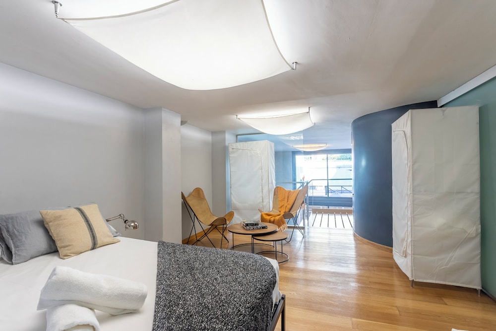 My Space Barcelona Gracia Pool Terrace Center 9/49