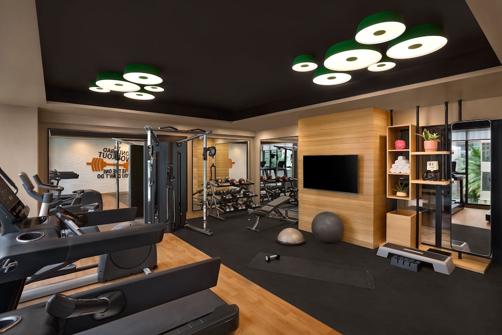 Moxy Mumbai Andheri West 17/40