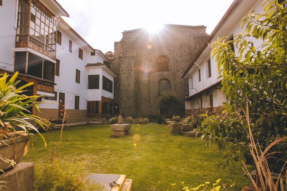 Monasterio San Pedro 64/70