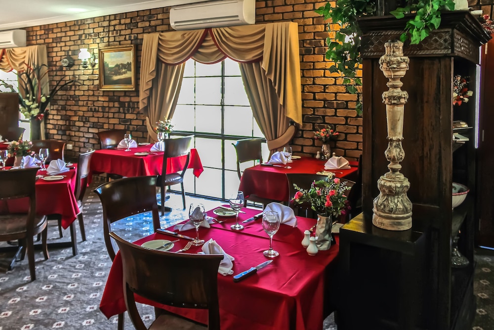Overlander Homestead Motel 30/31