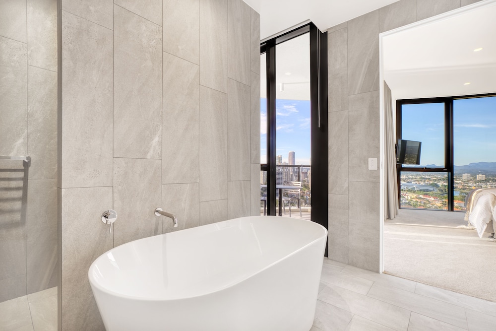 Vue Broadbeach 47/49