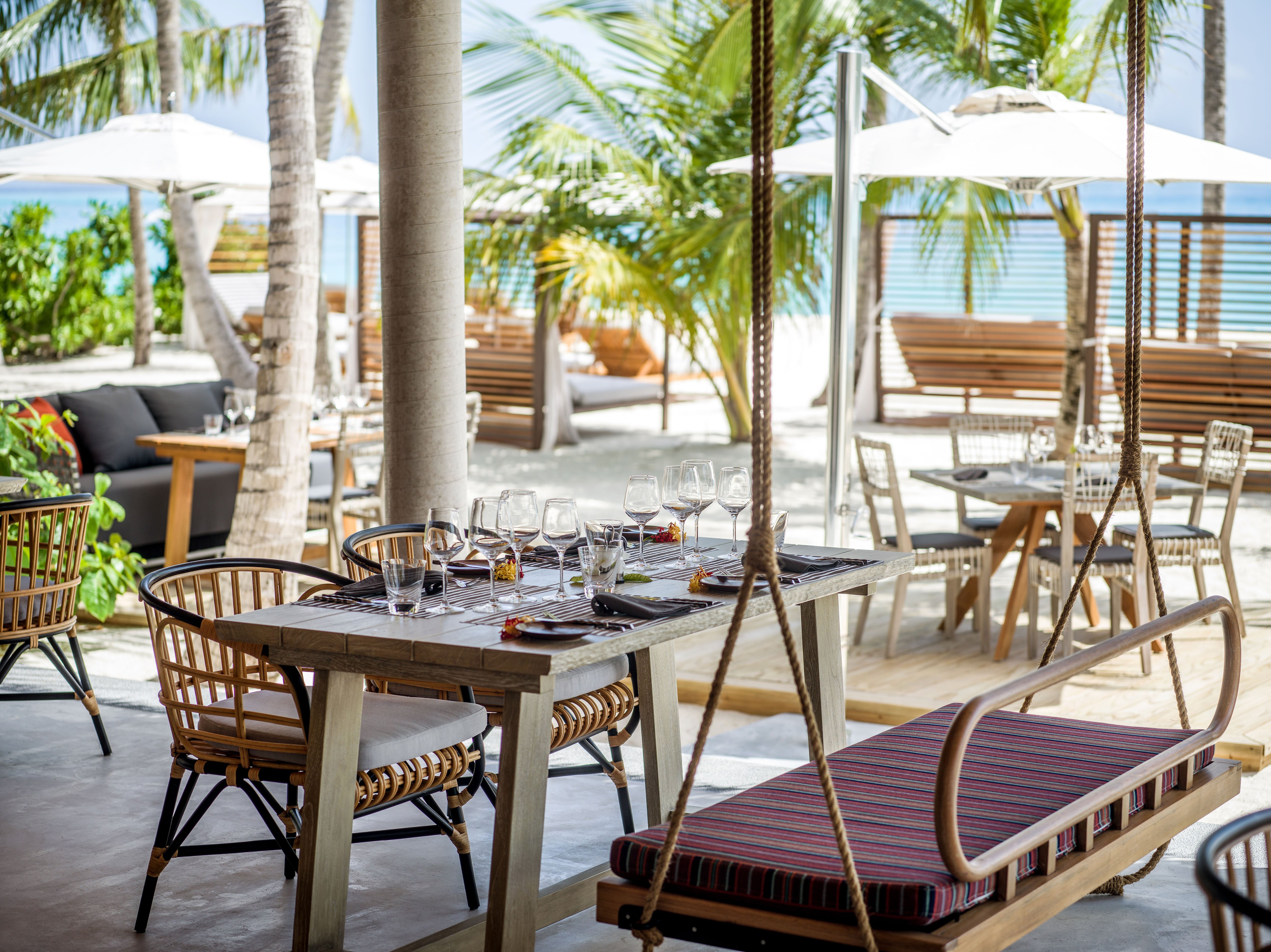 Intercontinental Hotels Maldives Maamunagau Resort 38/55