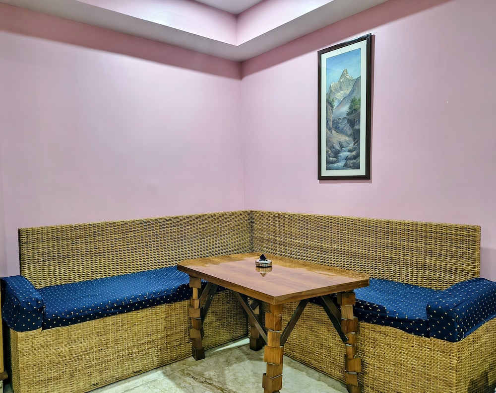 Rains Inn 35/48