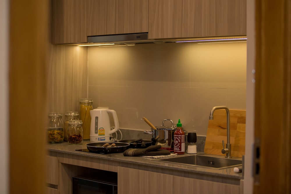 Oakwood Hotel Residence Sri Racha 55/83