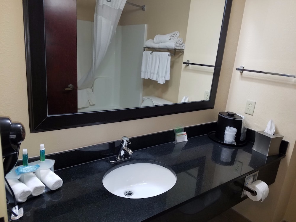 Holiday Inn Express Savannah S I95 Richmond Hill 13/38