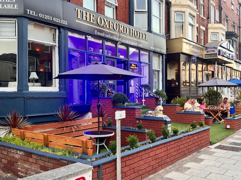 The New Oxford Hotel 36/43