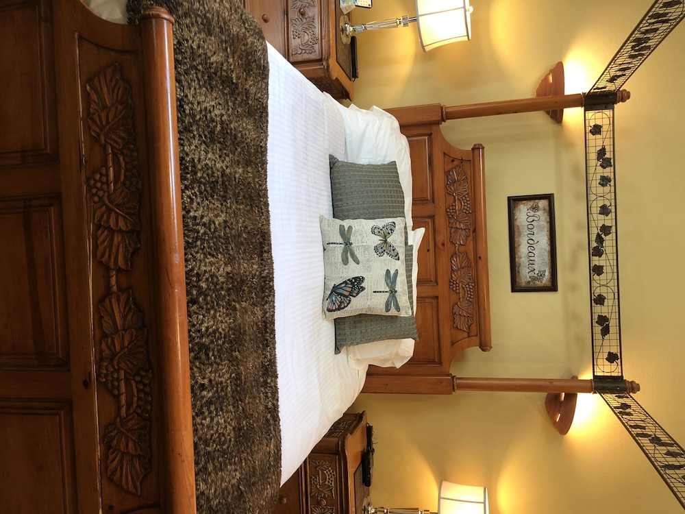 Glen Ellen Inn 21/62