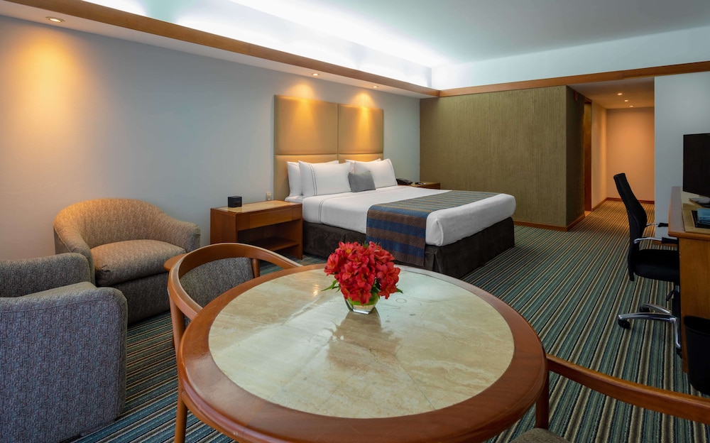 Sonesta Hotel El Olivar Lima 53/63