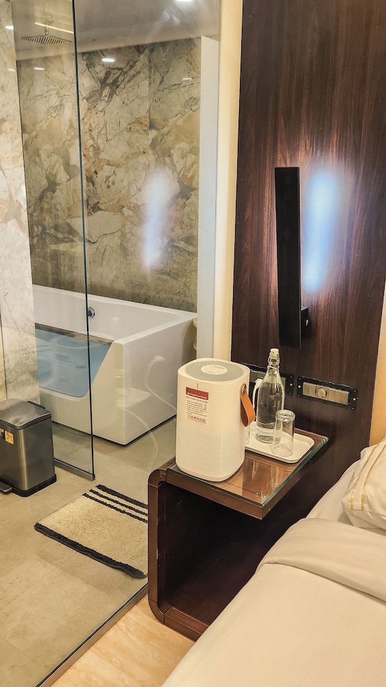 HOTEL ROYAL PALACE 12/54