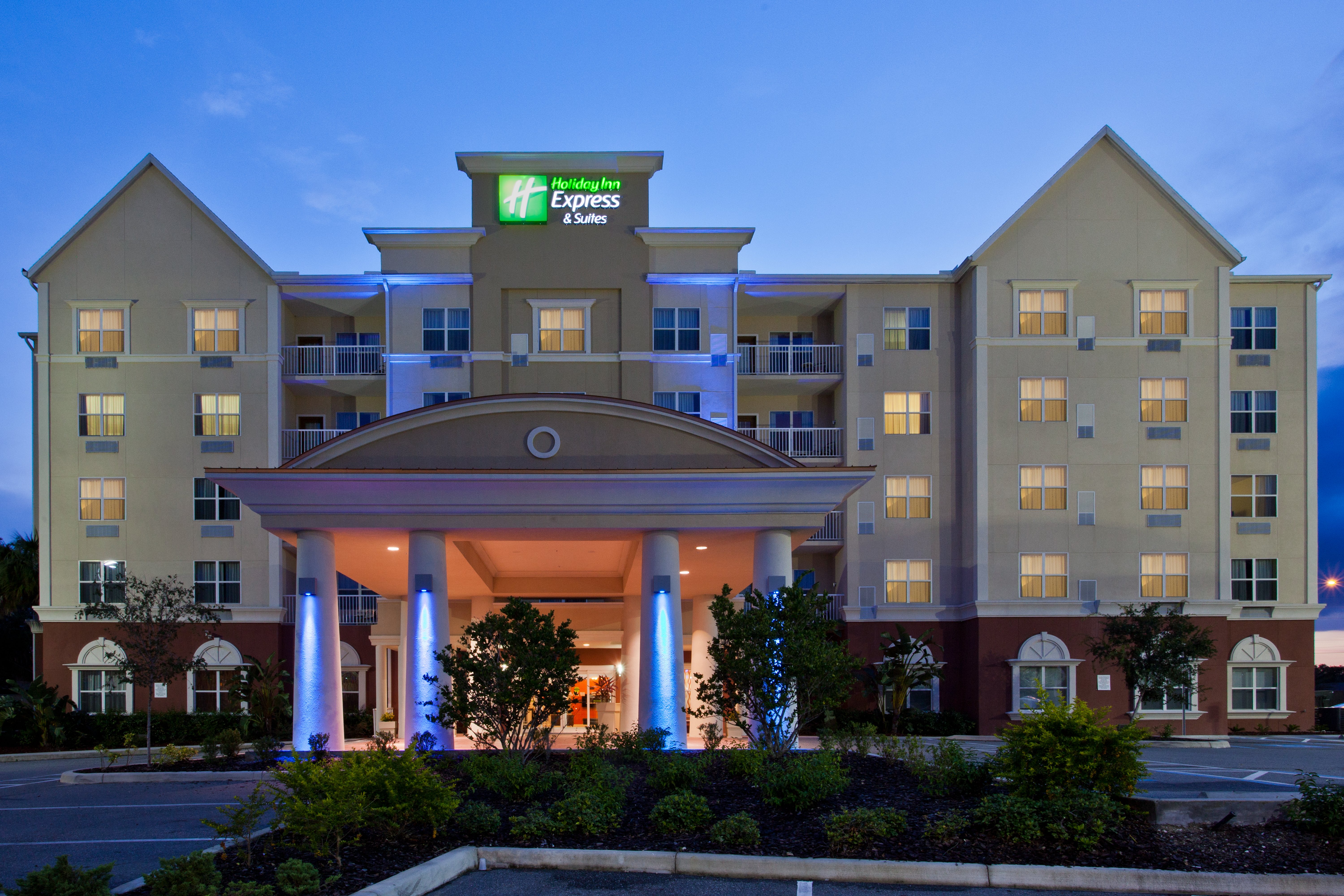 Holiday Inn Express Hotel And Suites Lakeland North I 4 2/46