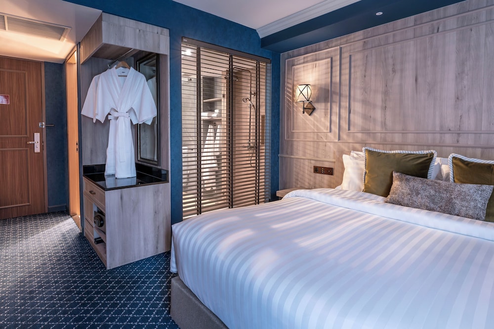 Room at Montraj Coach, BANGKOK