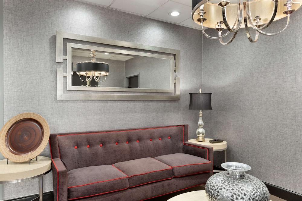 Hampton Inn Greenville/Simpsonville 24/38