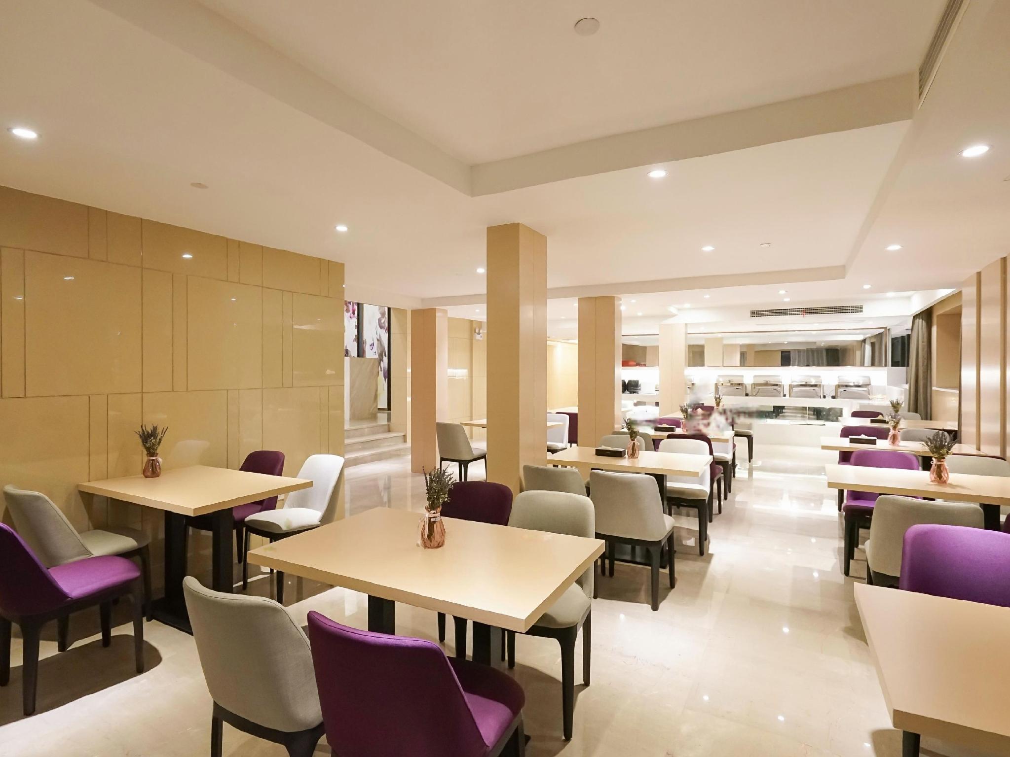 Li Feng Hotel (Wuhan Jinyinhu store) 33/49