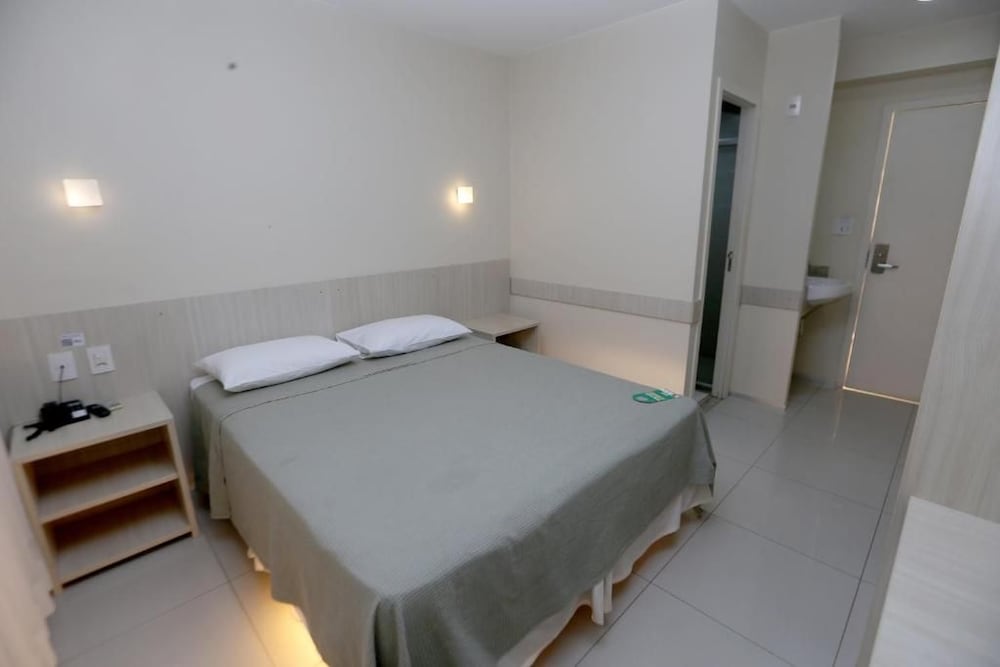 STAY INN HOTEL 13/53