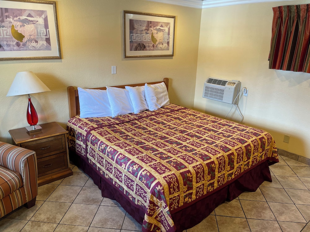 Bayshore Inn 13/44