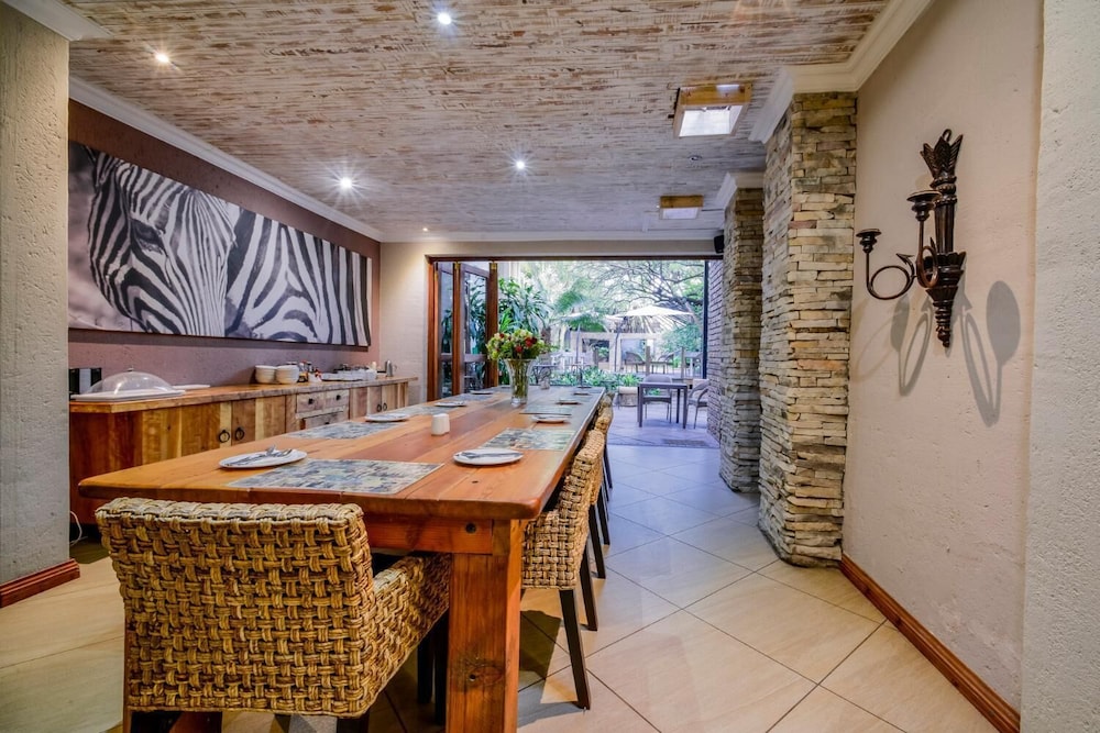 Zebrina Guest House 27/50