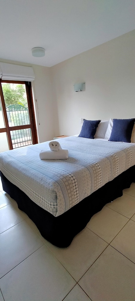 Camargue Beachfront Apartments 14/50