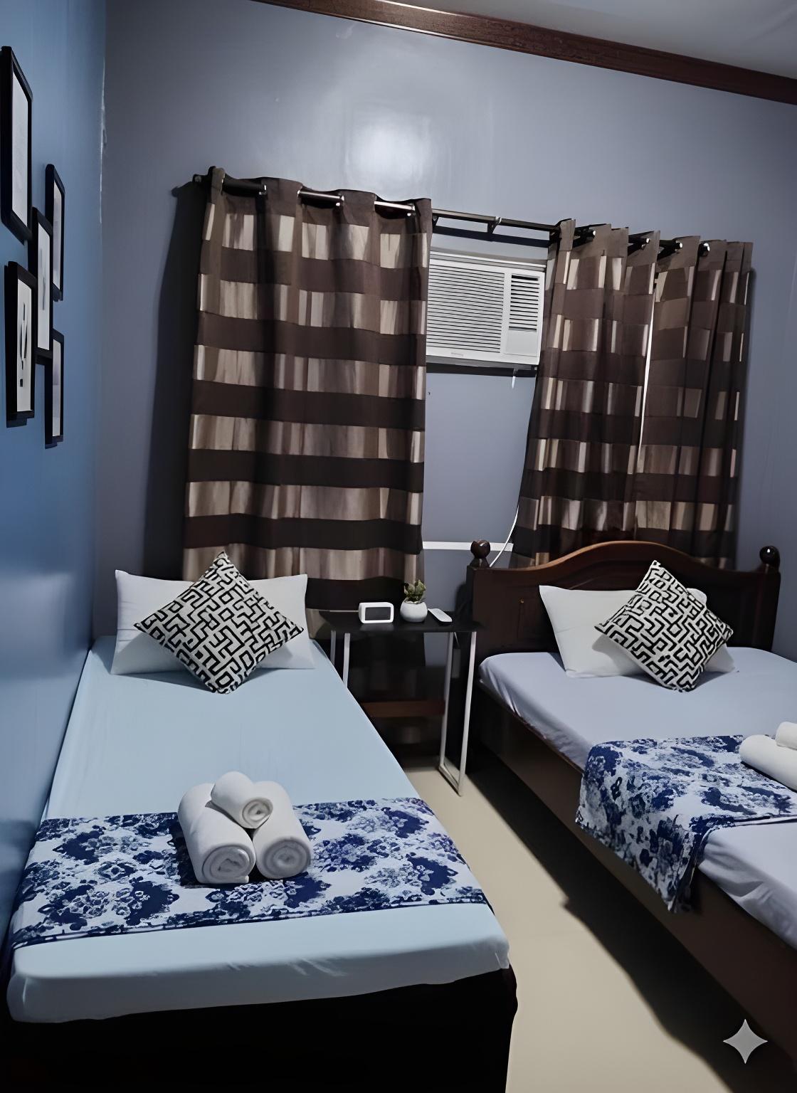 Room, Triple, 2 Double Beds