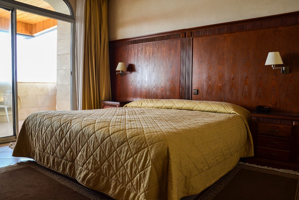 Azur Hotel 18/35