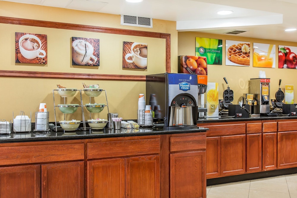 Quality Inn and Suites Middletown Newport 39/40