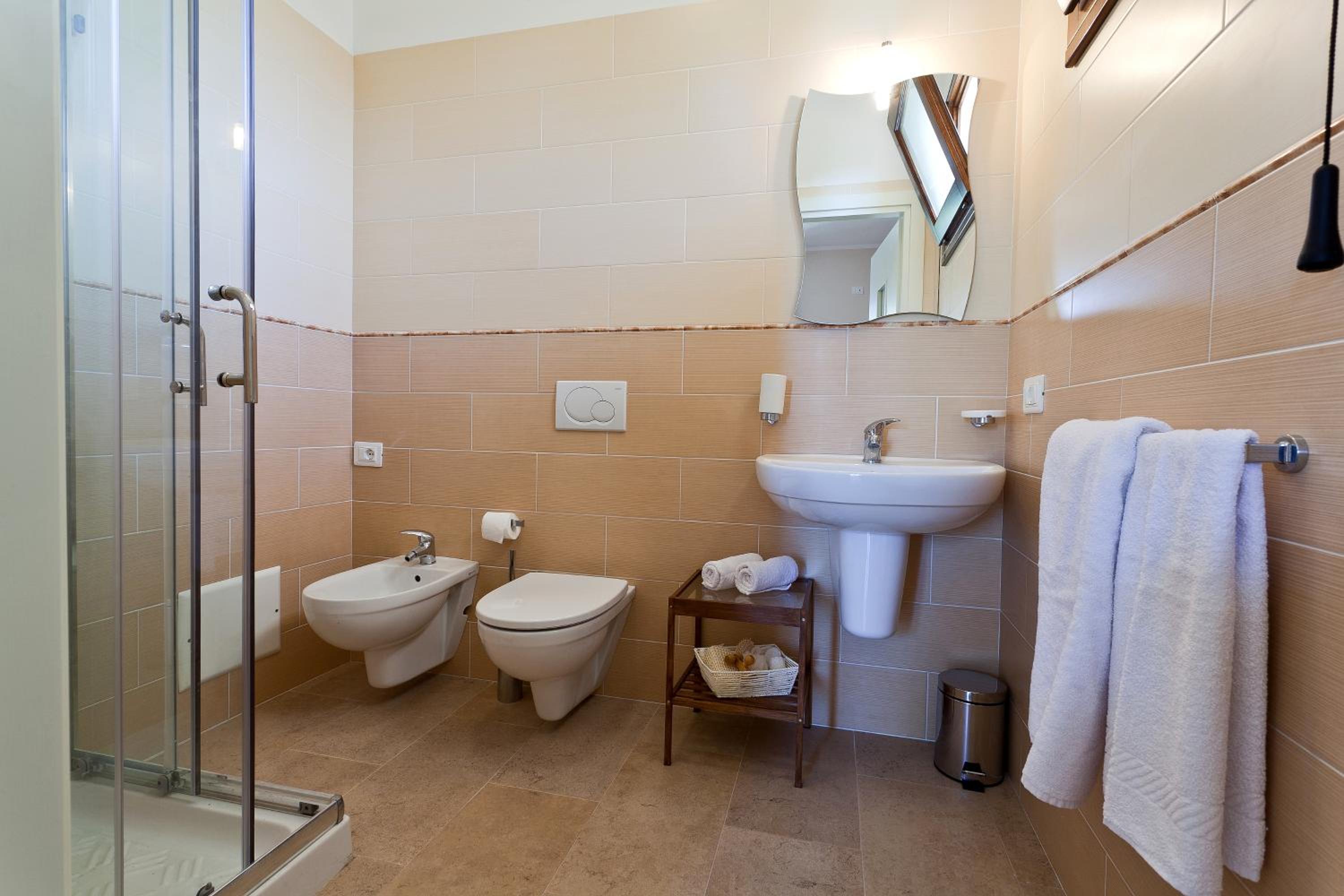 Hotel La Campana 24/24