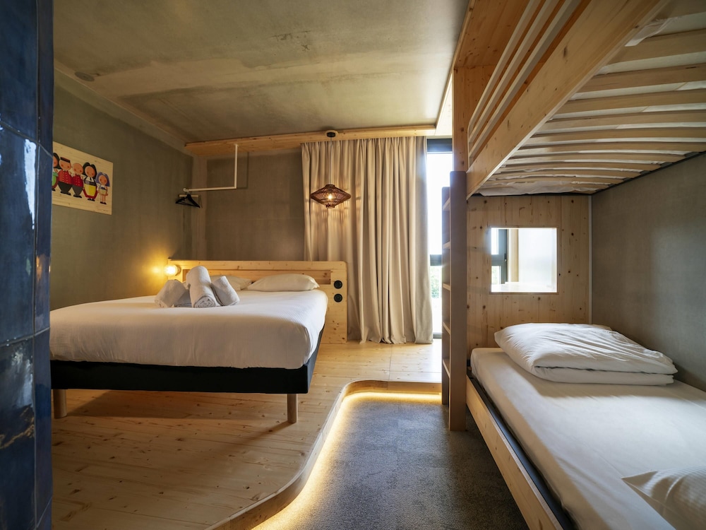 greet hotel Cernay Mulhouse 8/50