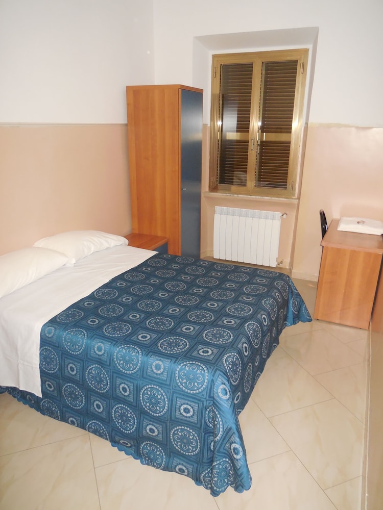 Hotel Cressy 10/63