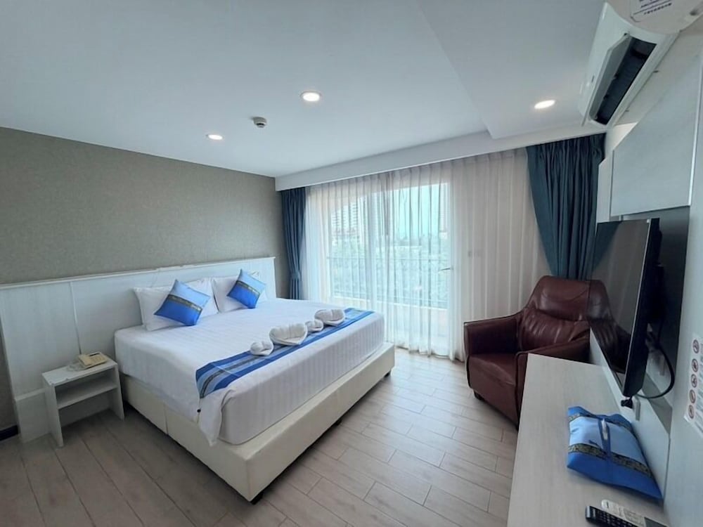 Sonia Residence Pattaya 11/50