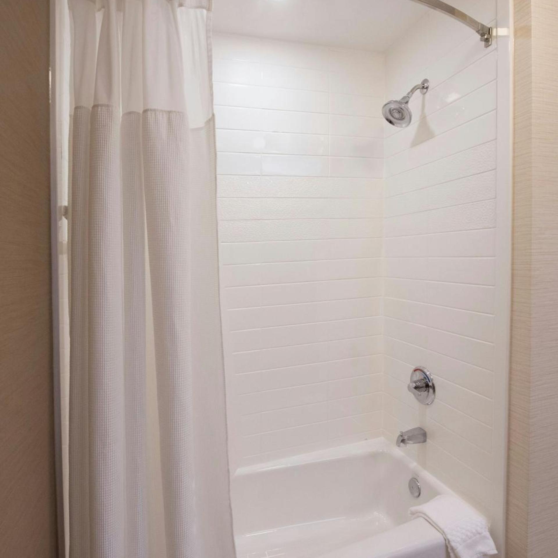 غرفة بسرير كوين، Fairfield Inn And Suites By Marriott Lynchburg Liberty University 3/4