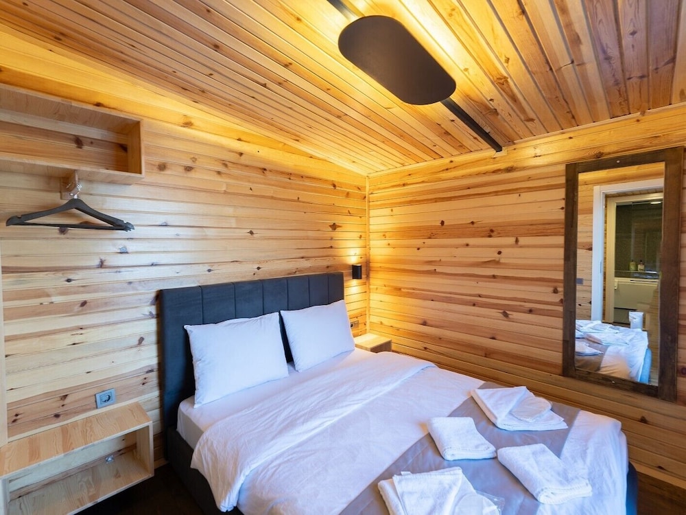 Patya Bungalov 8/50
